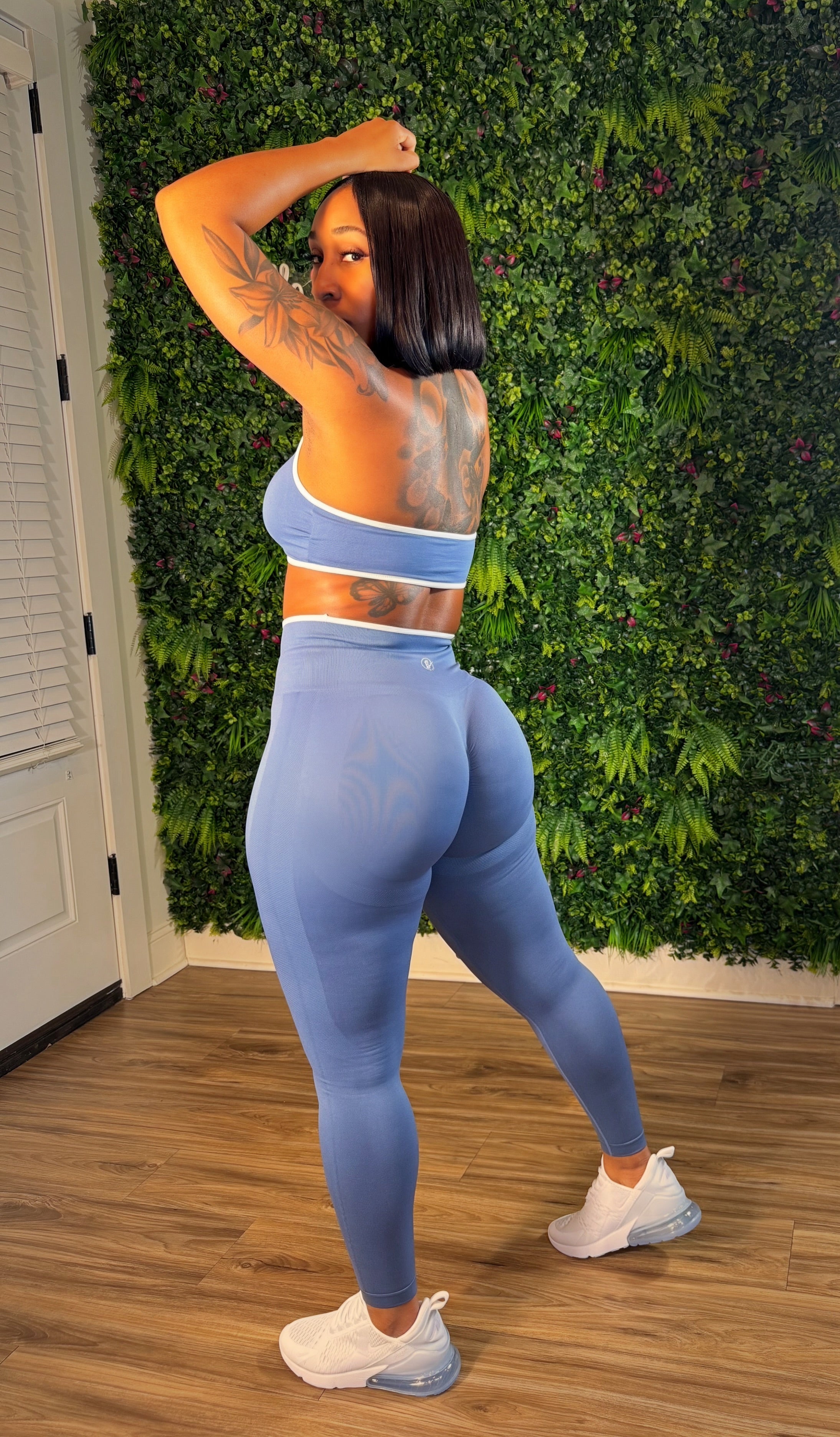 Pretty Pressure - Bottom